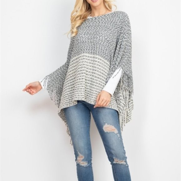 Casual fringe knit poncho - Picture 5 of 6